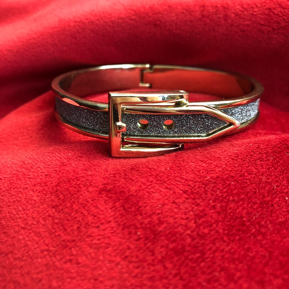Express bangle